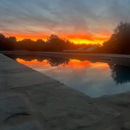 Trullo Elaia - Dimora Di Charme In Valle D'itria Con Piscina